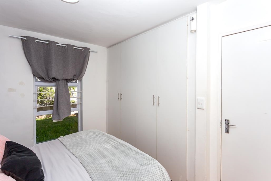 2 Bedroom Property for Sale in Table View Western Cape